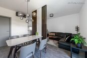 Prodej bytu 4+kk (104m2), 2 parkovací místa, sklep, Praha východ - Pitkovice, cena 14300000 CZK / objekt, nabízí 