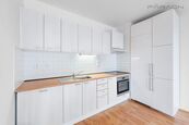 Podnájem bytu 2+kk, 50,3 m2, sklep, Praha 5-Stodůlky, Sluneční náměstí, cena 20400 CZK / objekt, nabízí Faraon Reality, s.r.o.