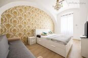 Pronájem stylového plně vybaveného bytu 2+kk (45 m), skvělá lokalita, Prvního pluku, Praha 8 - Karlí, cena 25000 CZK / objekt / měsíc, nabízí Faraon Reality, s.r.o.