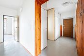 Byt k prodeji 3+1 (77 m2 ), uzamykatelná garáž (18 m2), sklep (2m2), lodžie (5m2), Na Třebešíně, Pra, cena 13990000 CZK / objekt, nabízí Faraon Reality, s.r.o.