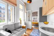 Pronájem luxusního, plně zařízeného 2+kk, 35m2, arkýř, balkon, 5.patro, Štěpánská, Praha 1, cena 27000 CZK / objekt, nabízí Faraon Reality, s.r.o.
