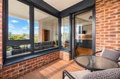 Pronájem bytu 2+kk (60m2), terasa, parkovací místo v ceně nájmu, Nuselský Pivovar, Praha 4 - Nusle, cena 39000 CZK / objekt, nabízí Faraon Reality, s.r.o.