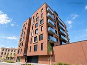 Pronájem úplně nového bytu 2+kk, 56 m2 s balkonem + sklep, ulice Švarcova, Karlín, Praha 8, cena 38000 CZK / objekt, nabízí Faraon Reality, s.r.o.