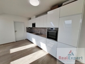 Pronájem, Byt 2+kk, Praha 10, cena 24999 CZK / objekt / měsíc, nabízí RealExpert s.r.o.