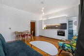 Moderní byt 2+kk po kompletní rekonstrukci | 53 m2 + sklep | Praha 3 - Žižkov, cena 9990000 CZK / objekt, nabízí CENTURY 21 Premium