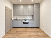 Pronájem bytu 1+kk, 27m2, Jeseniova, cena 20000 CZK / objekt / měsíc, nabízí CENTURY 21 Premium