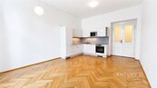 Pronájem bytu 2+kk, 47 m2, Praha 5 Smíchov, cena 22000 CZK / objekt / měsíc, nabízí CENTURY 21 Ruby
