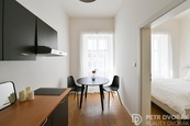 Prodej bytu 1+1 27 m2, U Pernikářky, Praha 5 - Smíchov, cena 4730000 CZK / objekt, nabízí 