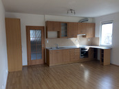 Pronájem bytu 2+kk, Františka Diviše, Praha - Uhříněves, cena 20900 CZK / objekt / měsíc, nabízí Ideální nájemce