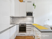 Pronájem bytu 1+kk, Záhřebská, Vinohrady, 18.700 Kč/měs, 28 m2, cena 18700 CZK / objekt / měsíc, nabízí 