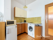Pronájem bytu 1+kk, Jemnická, Michle, 16 990Kč/měs, 28 m2, cena 16990 CZK / objekt / měsíc, nabízí 