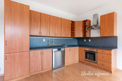Pronájem bytu 2+kk, Malkovského, Letňany, 21900 Kč/měs, 52 m2 s velkou terasou, cena 21900 CZK / objekt / měsíc, nabízí Ideální nájemce