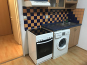 Pronájem bytu 1+kk, Třinecká 672, Letňany, 16 500 Kč/měs, 39 m2, cena 16500 CZK / objekt / měsíc, nabízí Ideální nájemce
