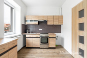 Pronájem bytu 1+kk, Salačova, Uhříněves, 24 m2, cena 16900 CZK / objekt / měsíc, nabízí Ideální nájemce