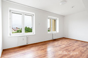 Pronájem bytu 1+kk, Suchdolské náměstí, Suchdol, 16900 Kč/měs, 32 m2, cena 16900 CZK / objekt / měsíc, nabízí Ideální nájemce