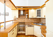 Pronájem bytu 2+1, Slavíkova, Vinohrady, 31 300 Kč/měs, 77 m2, cena 31300 CZK / objekt / měsíc, nabízí Ideální nájemce