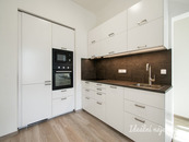 Pronájem bytu 2+kk, Jindřicha Plachty, Smíchov, 22 000 Kč/měs, 40 m2, cena 22000 CZK / objekt / měsíc, nabízí Ideální nájemce