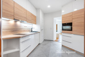 Pronájem bytu 1+kk, Na Dolinách, Podolí, 39 m2, cena 24900 CZK / objekt / měsíc, nabízí Ideální nájemce