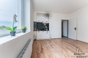 Pronájem, Byt 1+kk, Praha 6, cena 16000 CZK / objekt / měsíc, nabízí REALITY PRORADOST