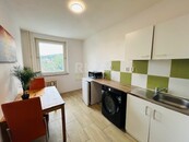 Prodej světlého bytu 2+kk, 30 m2, OV v žádané části Prahy 9 - Hloubětín., cena 4990000 CZK / objekt, nabízí RK Group realitní kancelář