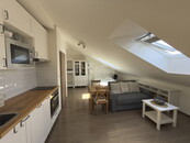 Pronájem bytu 1+kk 40 m2, Praha, cena 23000 CZK / objekt / měsíc, nabízí RK Group realitní kancelář