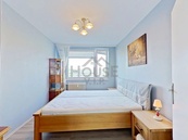 Světlý mezonet 4+1 s lodžií pro pohodlné rodinné bydlení Praha 13 - Stodůlky, cena 12700000 CZK / objekt, nabízí House ViP, s.r.o.