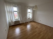 Pronájem bytu 2+1 64 m2, Praha - Vinohrady, cena 25000 CZK / objekt / měsíc, nabízí 