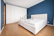 Prodej bytu 2+kk s balkonem a garážovým stáním, cena 8990000 CZK / objekt, nabízí House ViP, s.r.o.