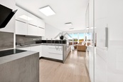 Prodej bytu 1+kk s balkonem, cena 7390000 CZK / objekt, nabízí 
