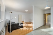Doporučujeme k pronájmu prostorný byt 2+kk, Praha 8 - Troja, Velká Skála - ul. K Haltýři, cena 22500 CZK / objekt / měsíc, nabízí Svoboda bydlení s.r.o.