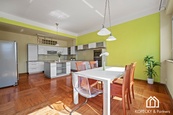 Velkorysý byt 4+kk se dvěma balkony v domě ze 30. let, Praha 7 - Holešovice, cena 19000000 CZK / objekt, nabízí 